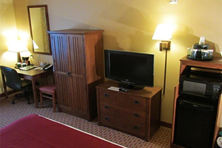 Room 17 of 49