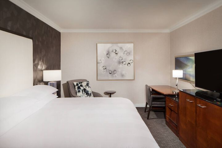 Room 20 of 53