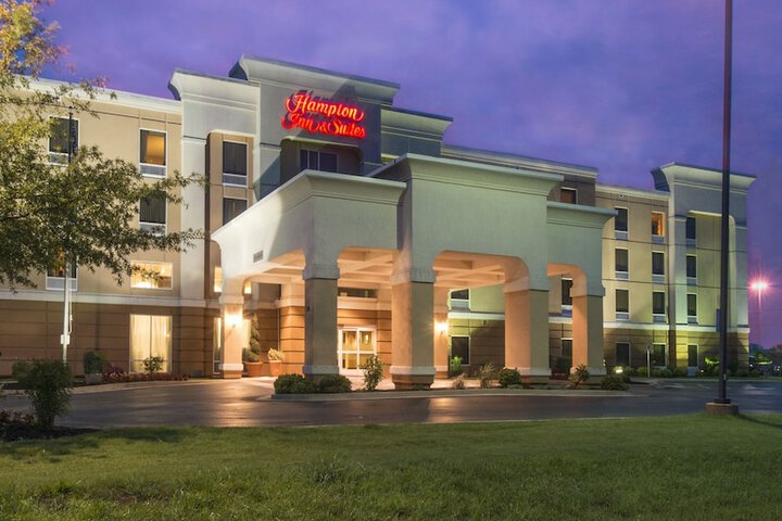 Hotel 2 of 33