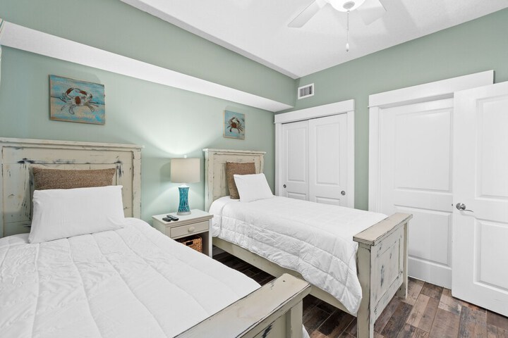 Room 47 of 308