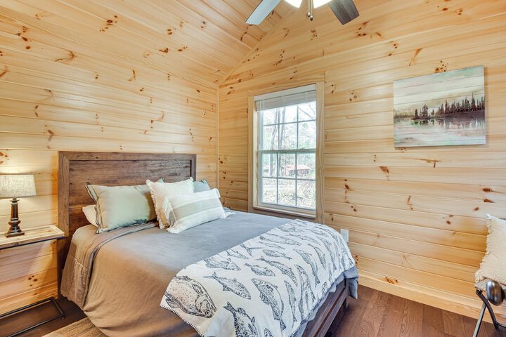 Steps to Lake Keowee: Secluded Seneca Sanctuary!