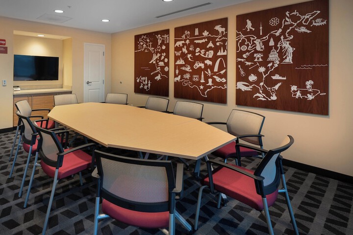TownePlace Suites by Marriott Milwaukee Oak Creek