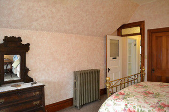 The Grand Anne Bed & Breakfast