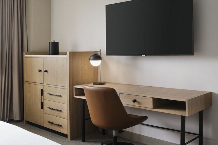 Room 10 of 46