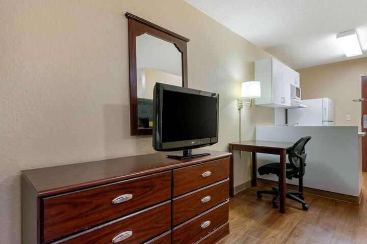 Room 28 of 31