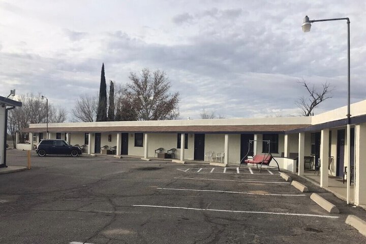 Hotel 6 of 98