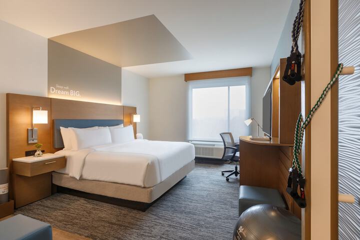 Room 47 of 75