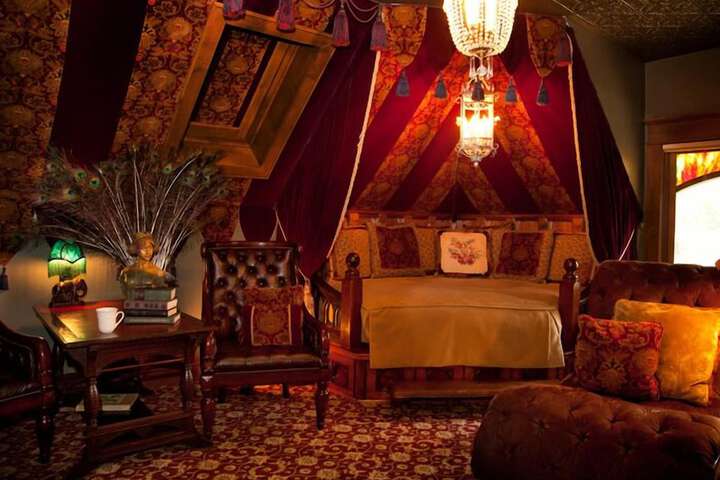 Room 17 of 48