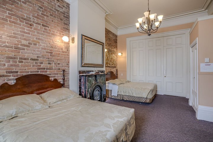 Room 43 of 50
