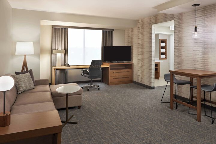Room 11 of 24