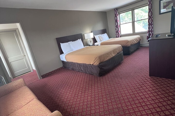 Room 21 of 68