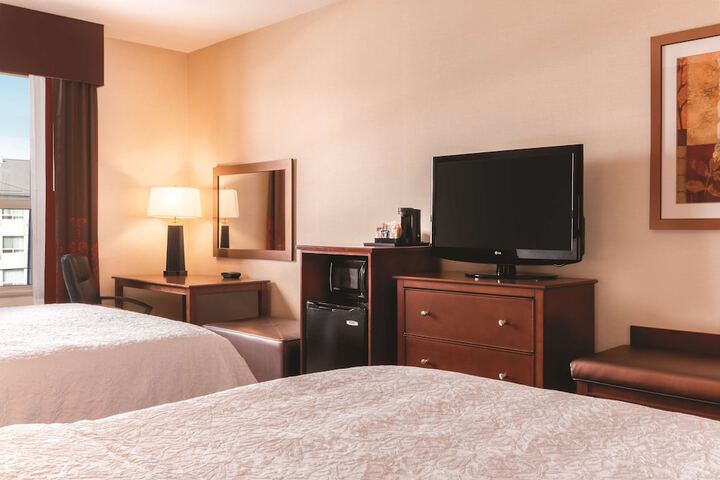Room 15 of 36