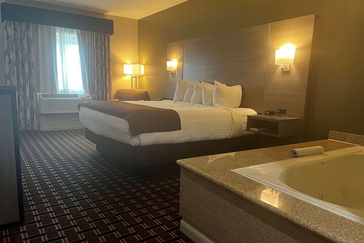 Room 22 of 65
