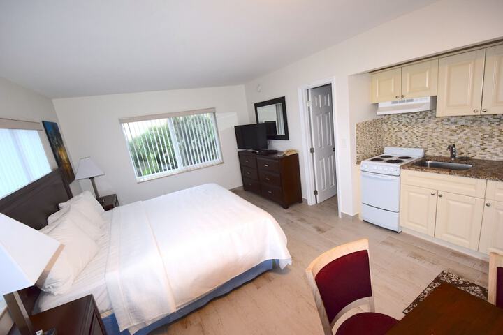 Room 16 of 60
