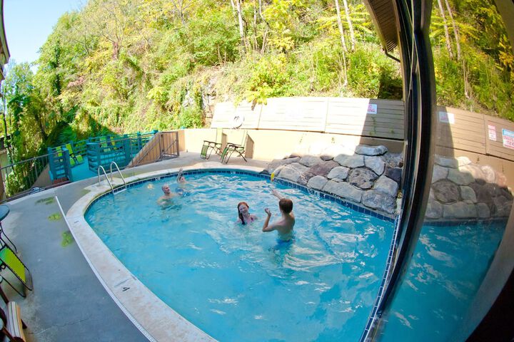 Pool 10 of 62