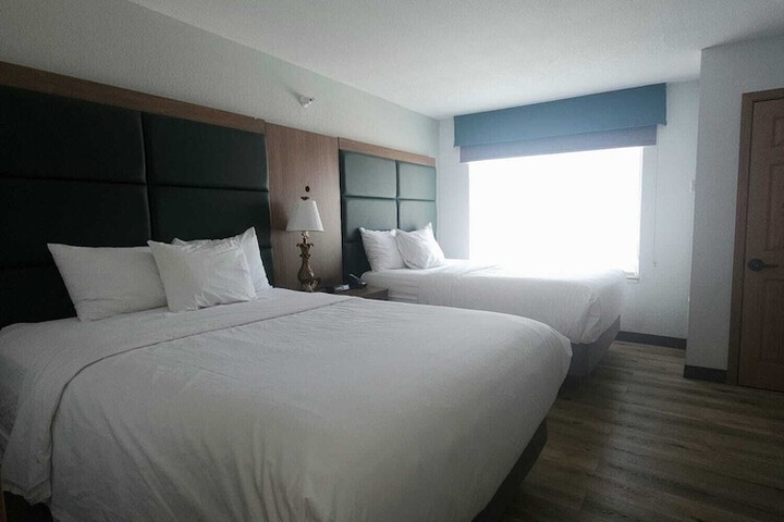 Wingate Suites by Wyndham Youngstown - Austintown