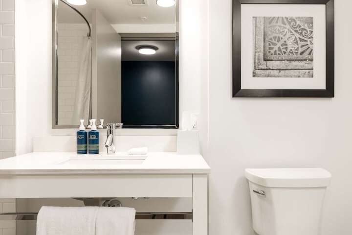 Four Points by Sheraton Kelowna Airport