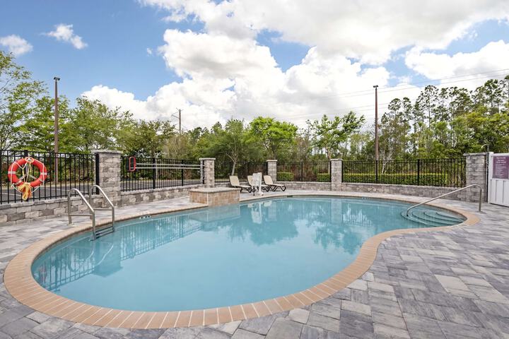 Pool 6 of 40