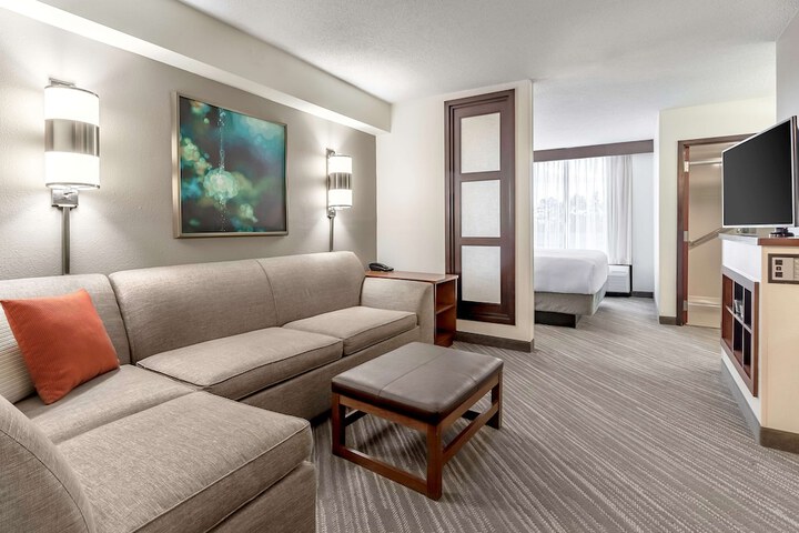 Room 22 of 47