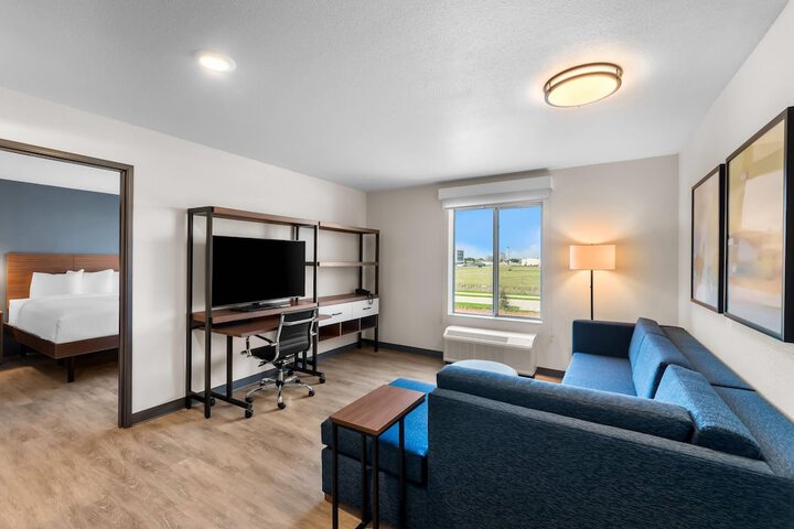 Everhome Suites Bastrop by Choice Hotels