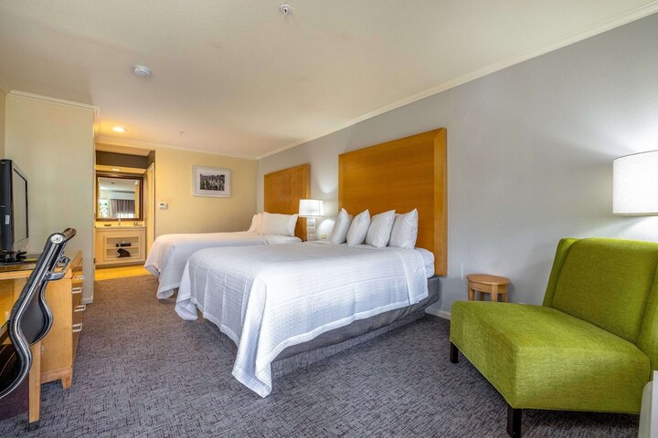 Room 20 of 37