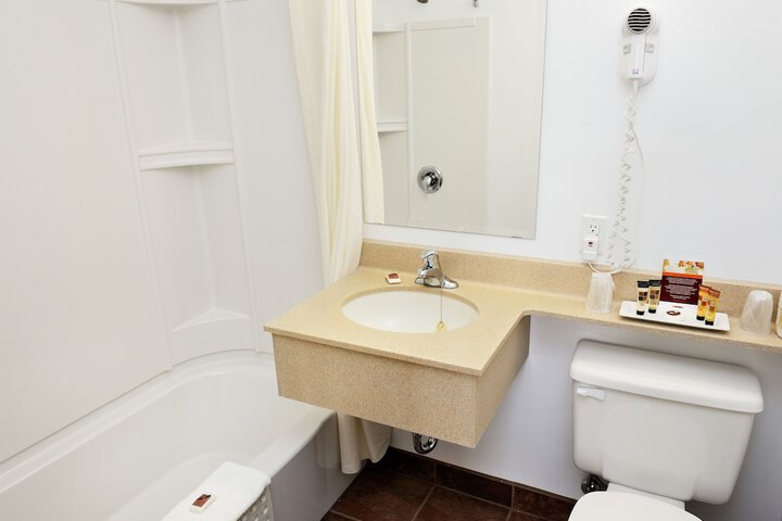 Slemon Park Hotel & Conference Centre