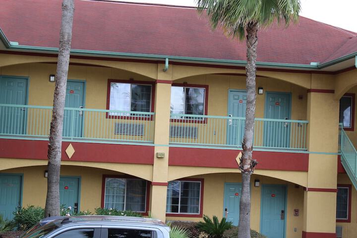 Hotel 3 of 13