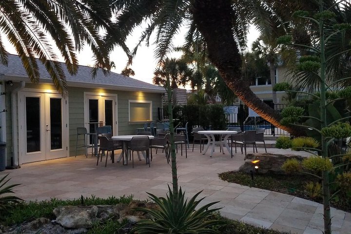 Escape Coastal Resort on Casey Key