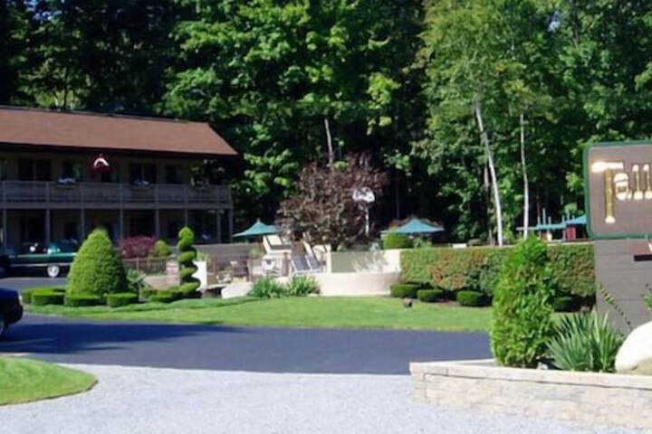 Hotel 14 of 65