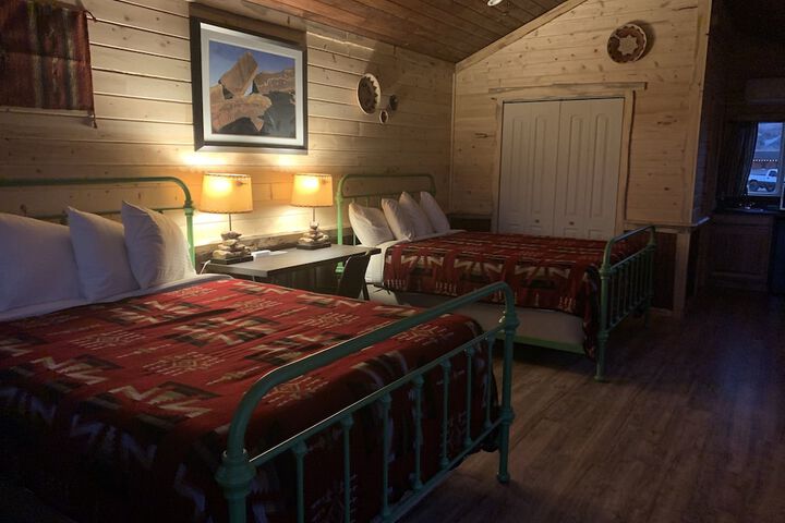 The Rim Rock Inn