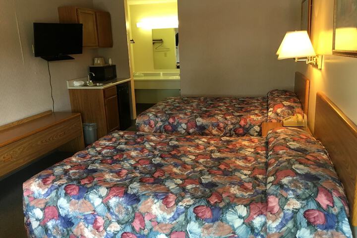 Salt Creek Inn