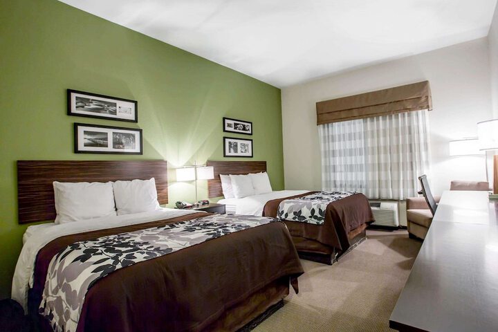 Room 17 of 35