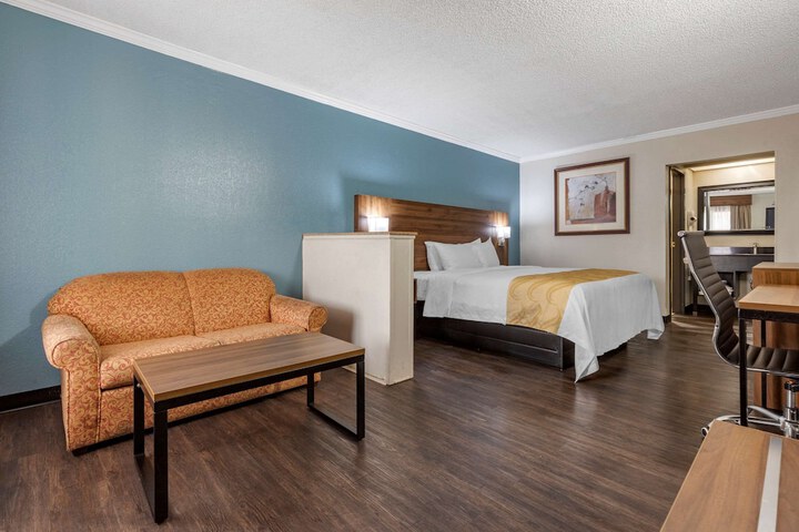 Room 44 of 48