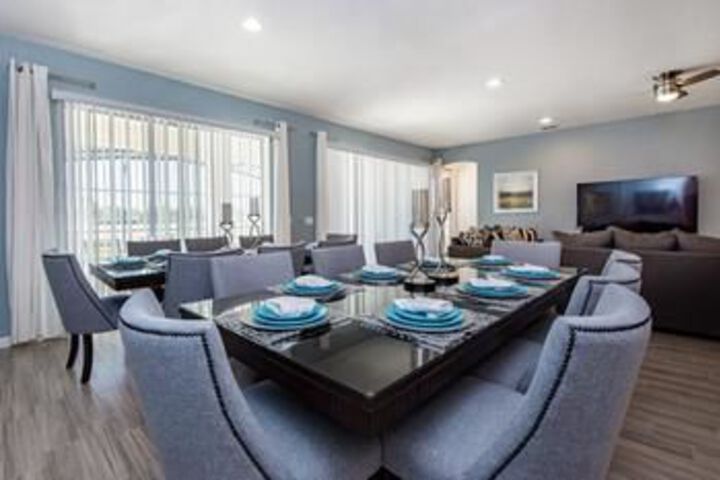 SPACIOUS 10 Bedroom Holiday home by Follow the sun vacation Rentals