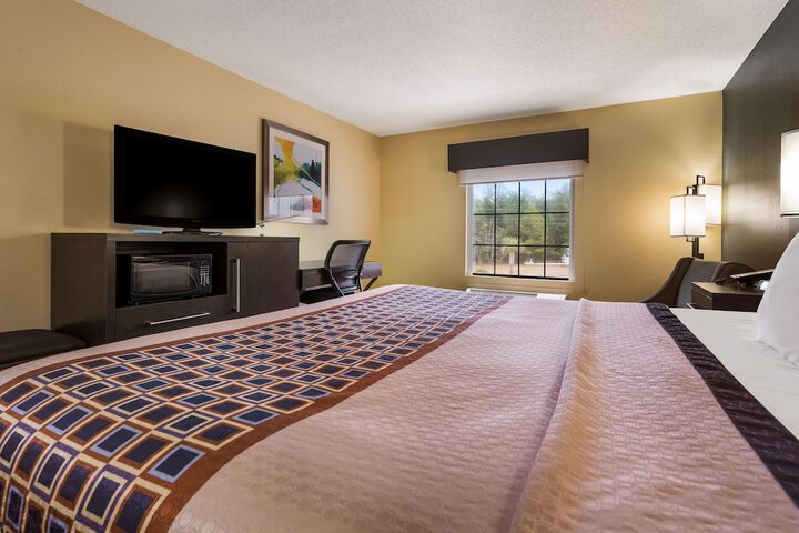 Room 14 of 35