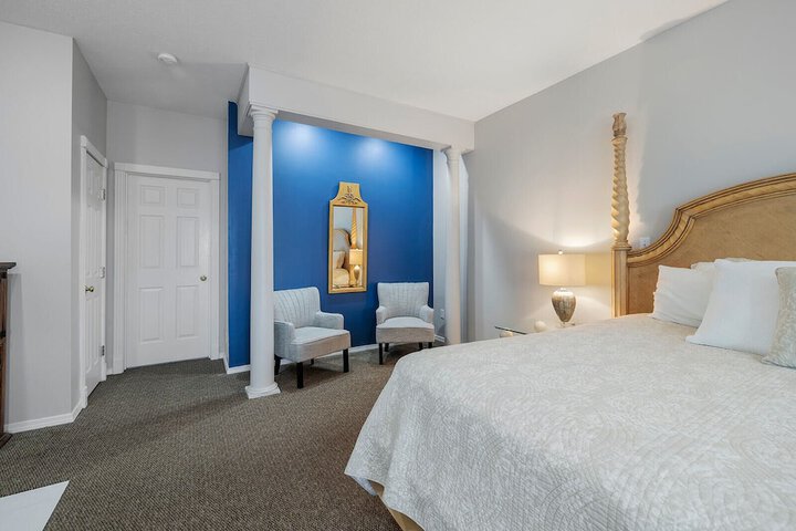 Room 11 of 153