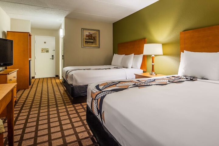 Best Western Plus Chicago Hillside