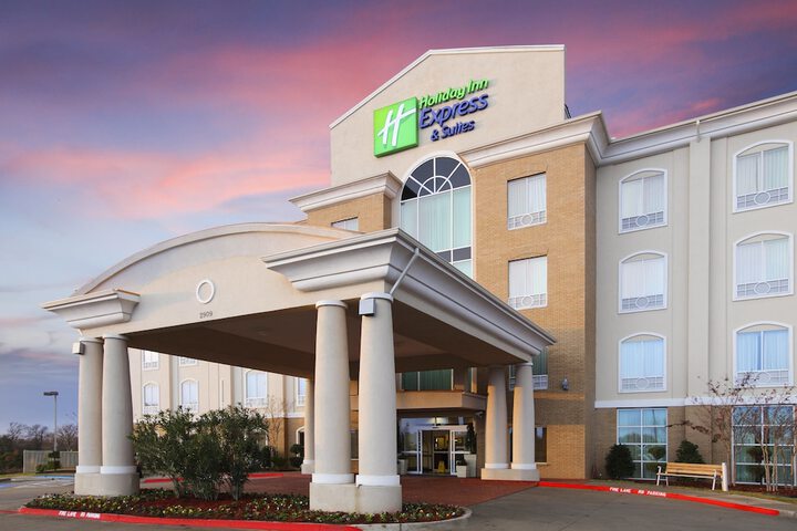 Hotel 3 of 49