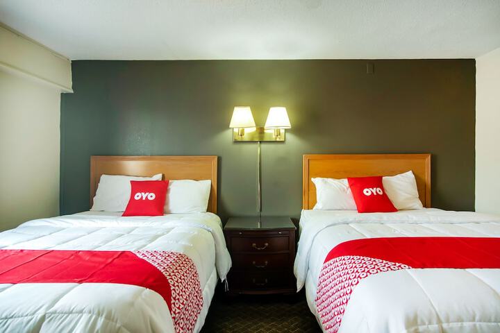 OYO Hotel Hutchinson KS West 4th Ave