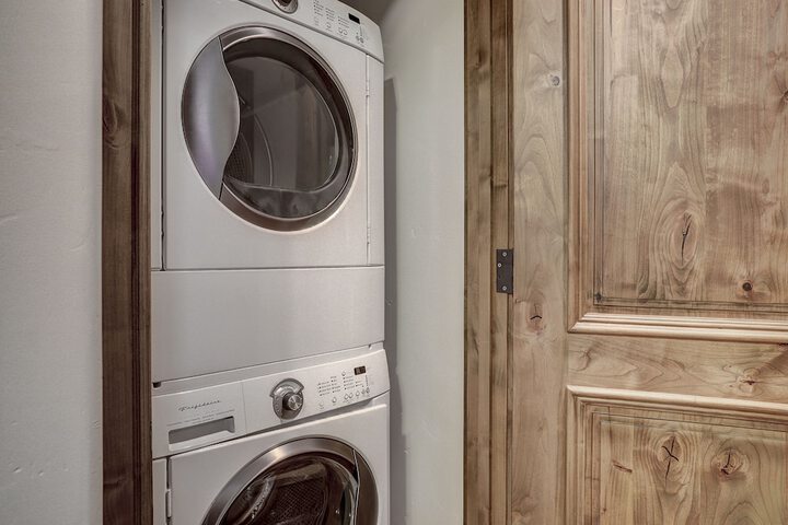 Laundry 403 of 450