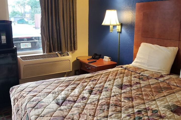 Executive Inn