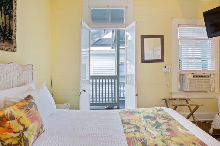Room 18 of 61