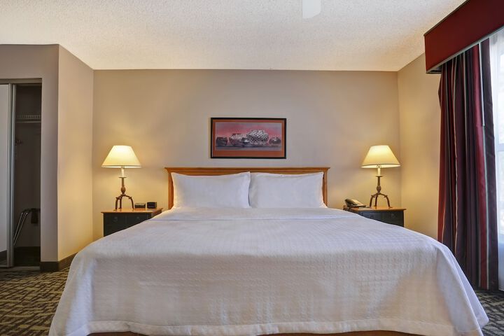 Room 6 of 24