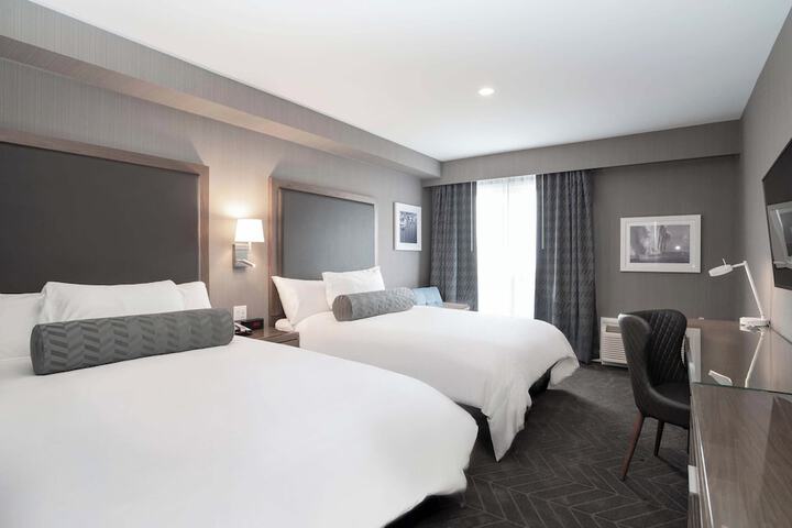 Sandman Signature St. Johns Hotel