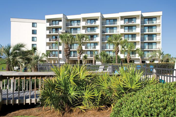 Litchfield Beach & Golf Resort