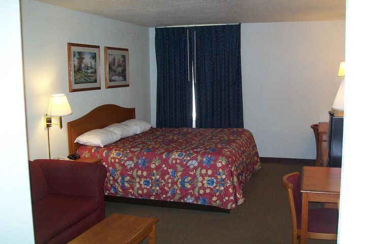Room 25 of 34