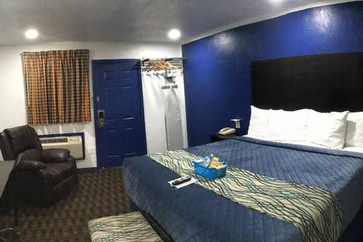 Room 14 of 47