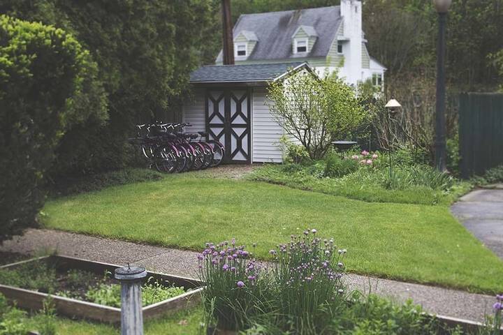 Rosemont Inn Resort B & B