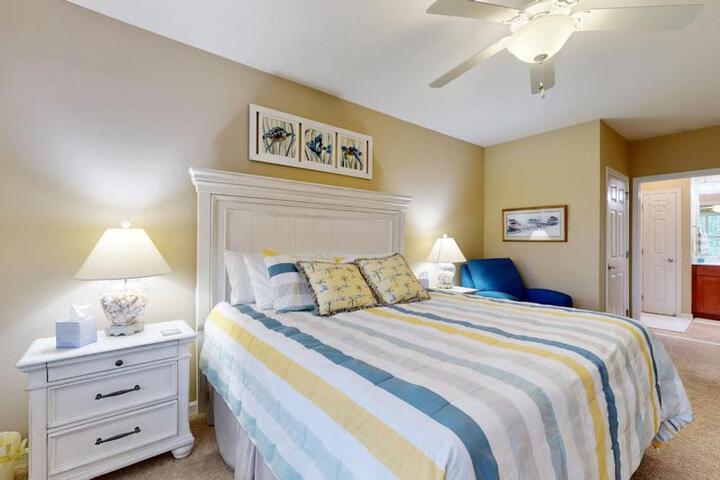 Bayside Resort --- 31574 Winterberry Pkwy Unit 305B