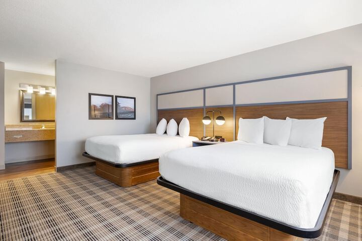 AmericInn by Wyndham Valley City - Conference Center